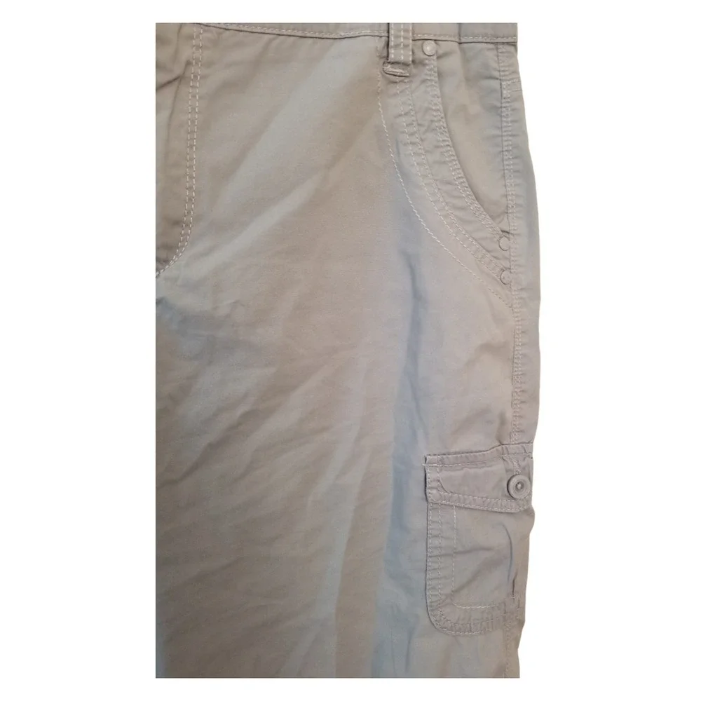 Gloria Vanderbilt Skimmer Gray Women's Shorts Size 12 37/38 Inseam 14 in - Picture 3 of 9
